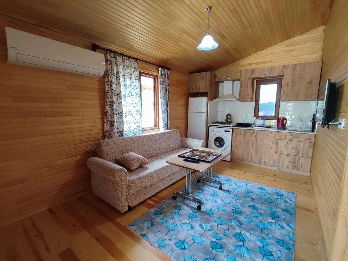 Karaoz Hurmalik Apart Evleri-Very Close To The Sea Large Garden Bungalow With Barbecue And Swing מראה חיצוני תמונה