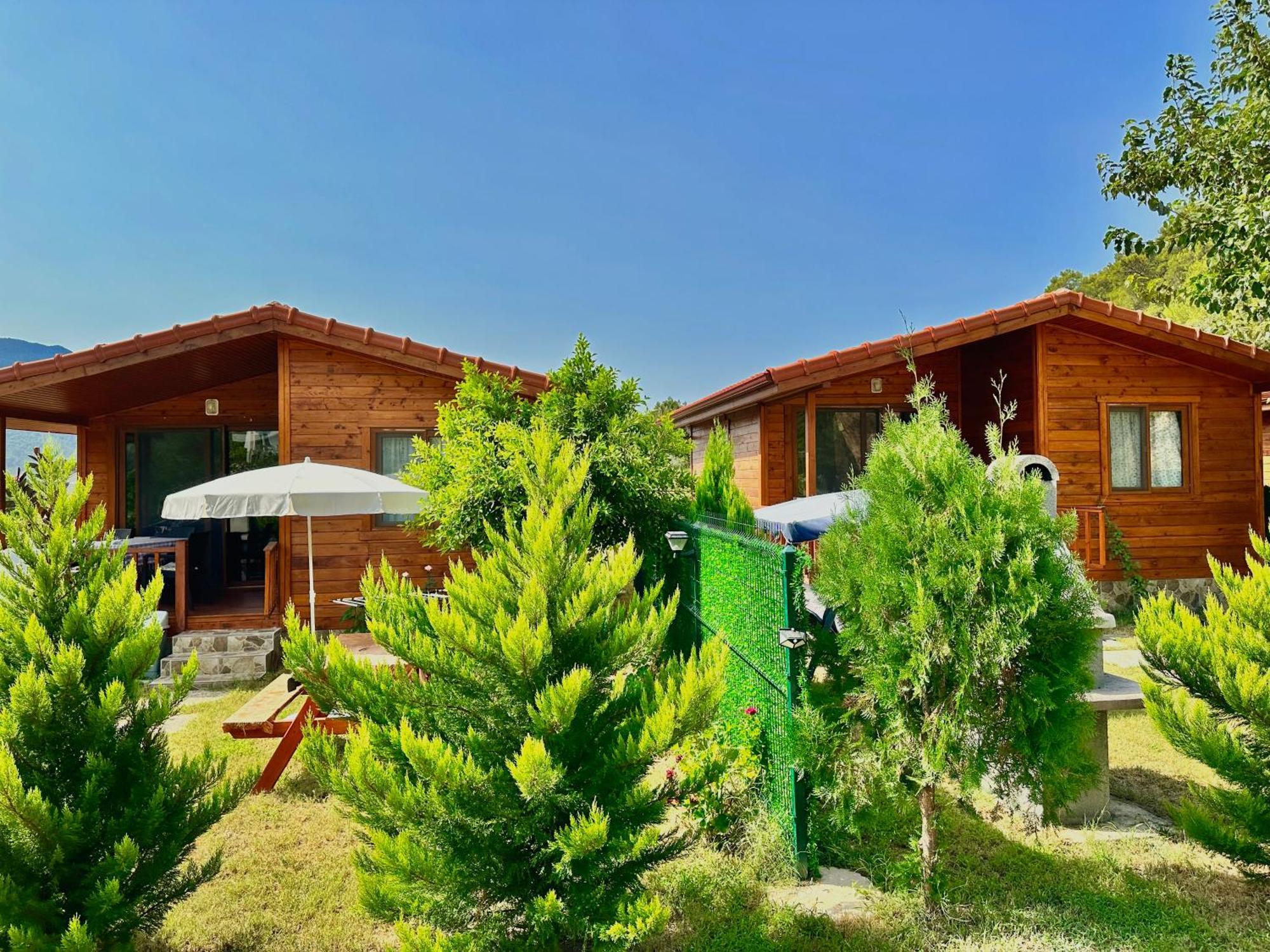 Karaoz Hurmalik Apart Evleri-Very Close To The Sea Large Garden Bungalow With Barbecue And Swing מראה חיצוני תמונה
