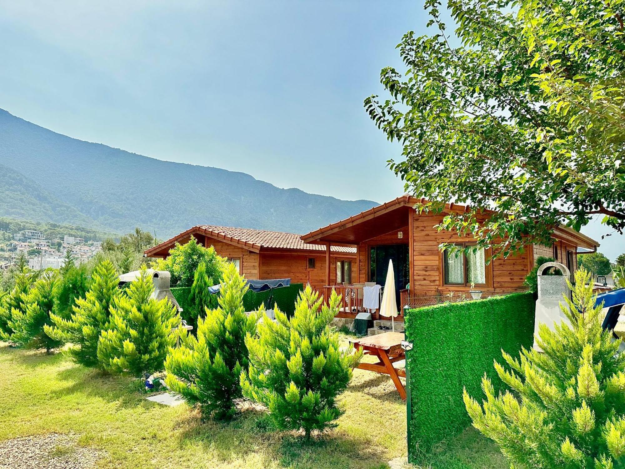 Karaoz Hurmalik Apart Evleri-Very Close To The Sea Large Garden Bungalow With Barbecue And Swing מראה חיצוני תמונה